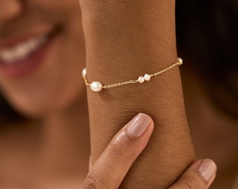 Bracelet de perles délicates, bracelet de perles d’or, bracelet minimaliste, bracelet de mariée, bracelet de perles simples, bijoux de mariage, cadeau de Noël