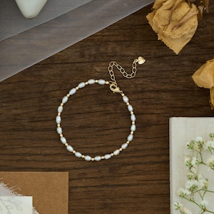 Minimalist Wedding Pearl Bracelet, Natural Freshwater Pearl Beaded Bracelet, Bridal Bracelet, Maid of Honor Gifts, Bridesmaid Gift for Her