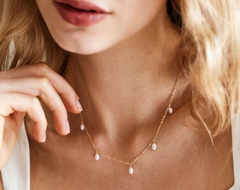 Zierliche Süßwasserperlen-Halskette, minimalistische Perlenkette, goldene Perlen-Tropfen-Halskette, Hochzeits-Halskette, Brautjungfern-Geschenk, Geschenk für Sie