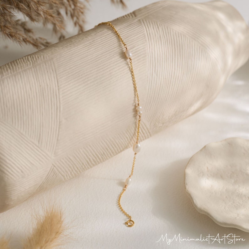 Bracelet de perles délicates, bracelet de perles dor, bracelet minimaliste, bracelet de mariée, bracelet de perles simples, bijoux de mariage, cadeau de Noël image 9