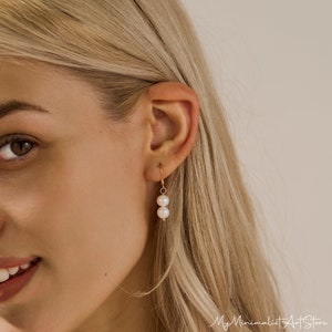 Boucles d'oreilles simples en perles, boucles d'oreilles en perles délicates, boucles d'oreilles de mariée, boucles d'oreilles en perles d'or, boucles d'oreilles de mariage, cadeau de demoiselle d'honneur, cadeau de Noël image 4