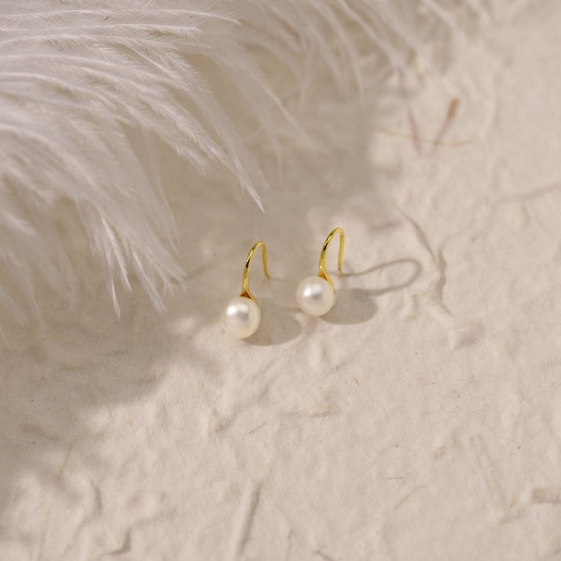 Natural Freshwater Pearl Hook Earrings, Minimalist Earrings, Bridal Earrings, Gold Huggie Earrings, Wedding Earrings, Bridesmaid Gift image 9