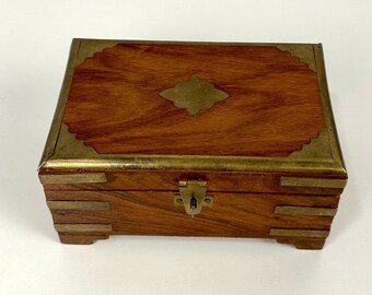 Vintage or Antique Wood and Brass Trinket Cigar, Jewelry Box, Footed Mahogany with Brass Inlay, 6x4x3