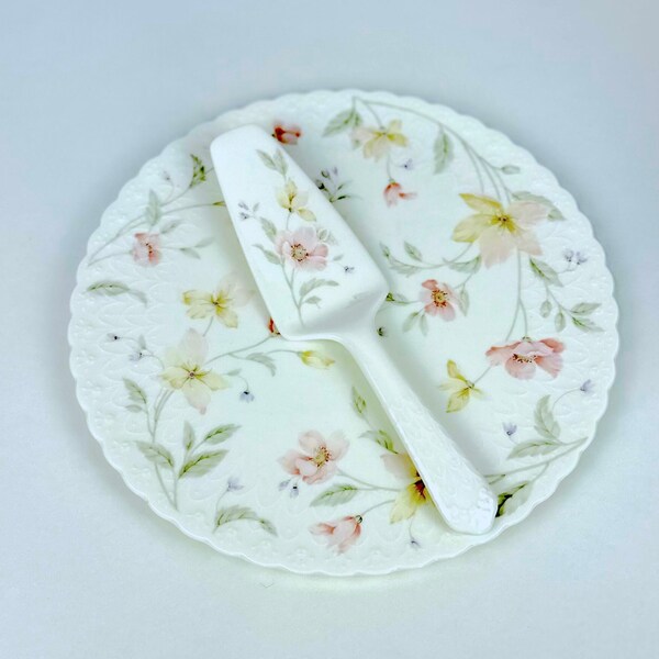 Vintage Cake Plate With Serving Knife, Mikasa Bone China Pastel Garden, Floral Flowers, 11 Inch Plate, 10 Inch Server