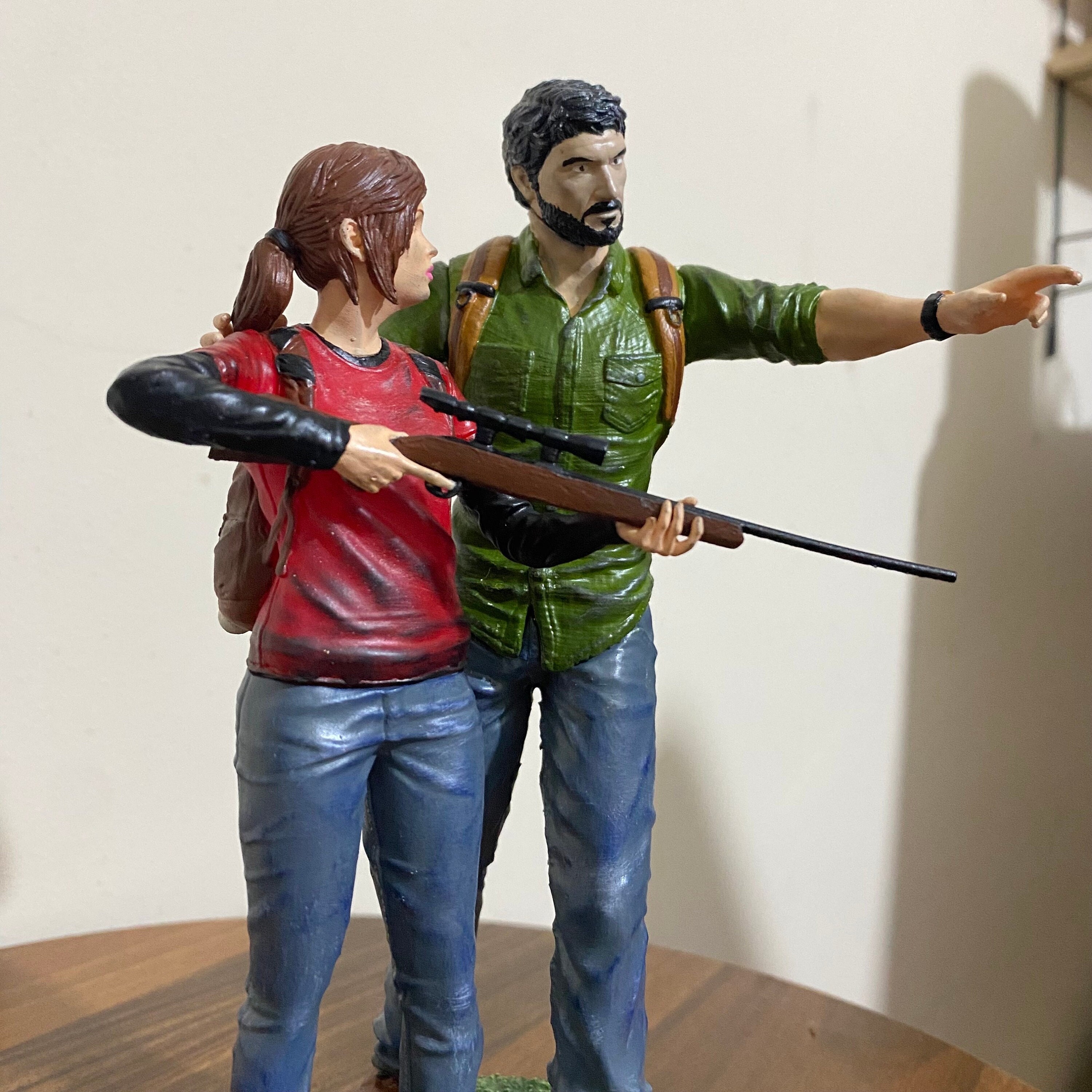 NECA: Last of Us 2 - Ultimate Joel and Ellie 2-Pack 7 Tall Action Figure