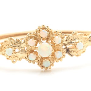 0.90 Carat Natural Opal in 14K Solid Yellow Gold Women Antique Bangle Bracelet