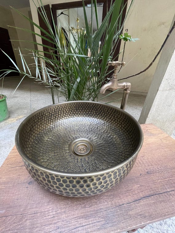 Exquisite Handcrafted Brass Vessel Sink: Round, Bronze Finish, Hammered Mid-Century Design - Custom Bathroom Elegance