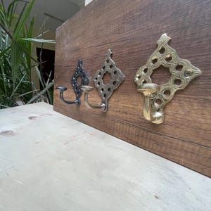 Exquisite Moroccan Brass Wall Hook: Handmade Ornate Key Hook, Perfect for Stylish Home Décor and Organization.