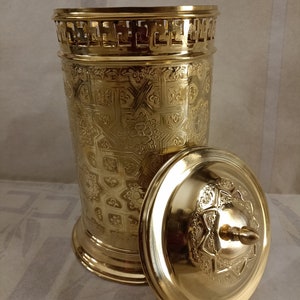 Squisito cestino portaoggetti da bagno in ottone marocchino e cestino per la carta straccia inciso: eleganti accessori decorativi da bagno in ottone.