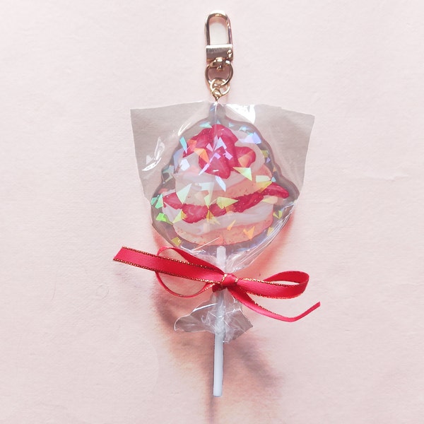 Breloque en acrylique Charlotte aux fraises - Cake Pop art culinaire