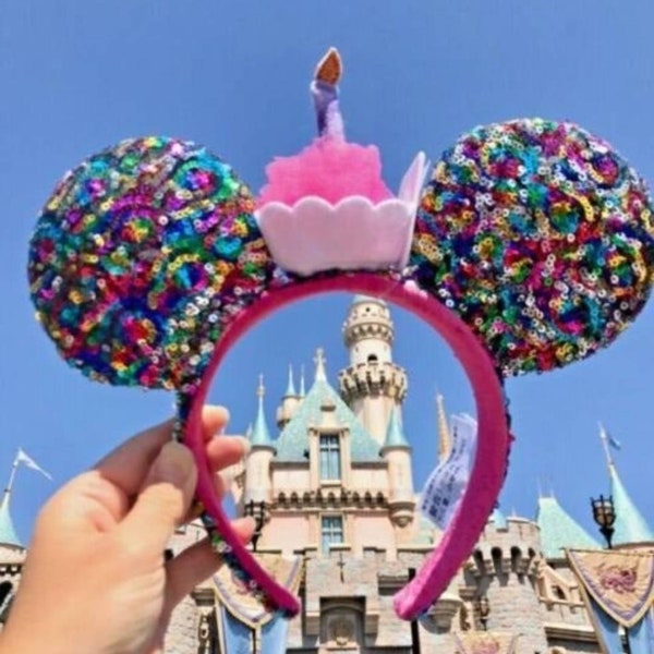 Disney Parks inspired Happy Birthday Minnie Mickey Ears Cupcake Cake