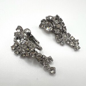Vintage rhinestone dangle earrings, clip on, 1960s