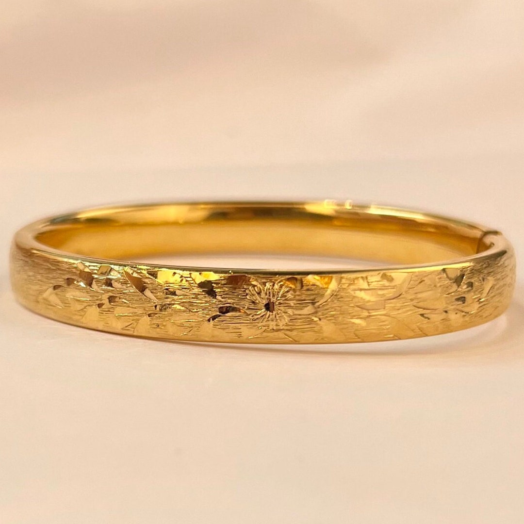 Vintage Napier Flower Etched Gold Hinge Bangle Etsy