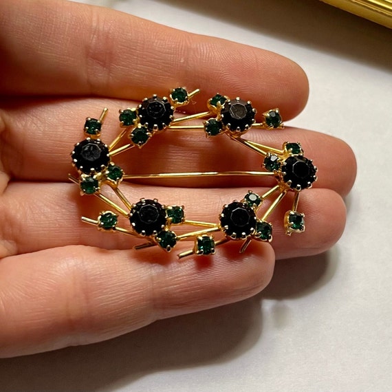 Vintage emerald green and black rhinestone brooch… - image 1