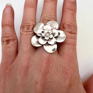Vintage sterling silver large flower ring, size 7, designer signed Paola Valentini
