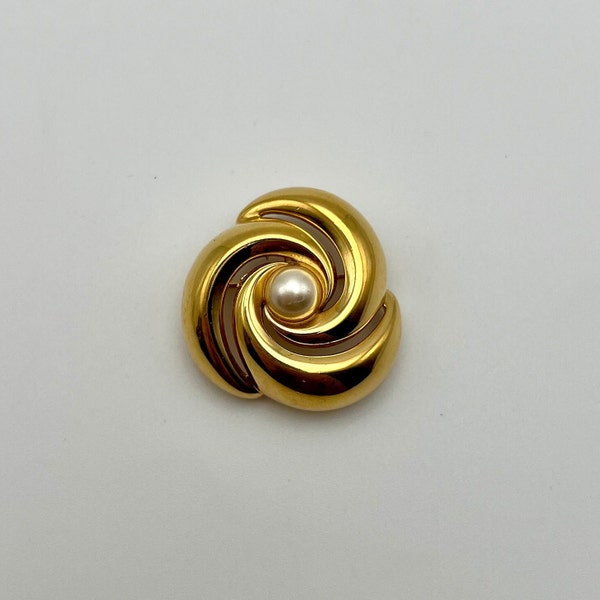 Vintage gold swirl brooch with faux white pearl signed Napier, 1980s