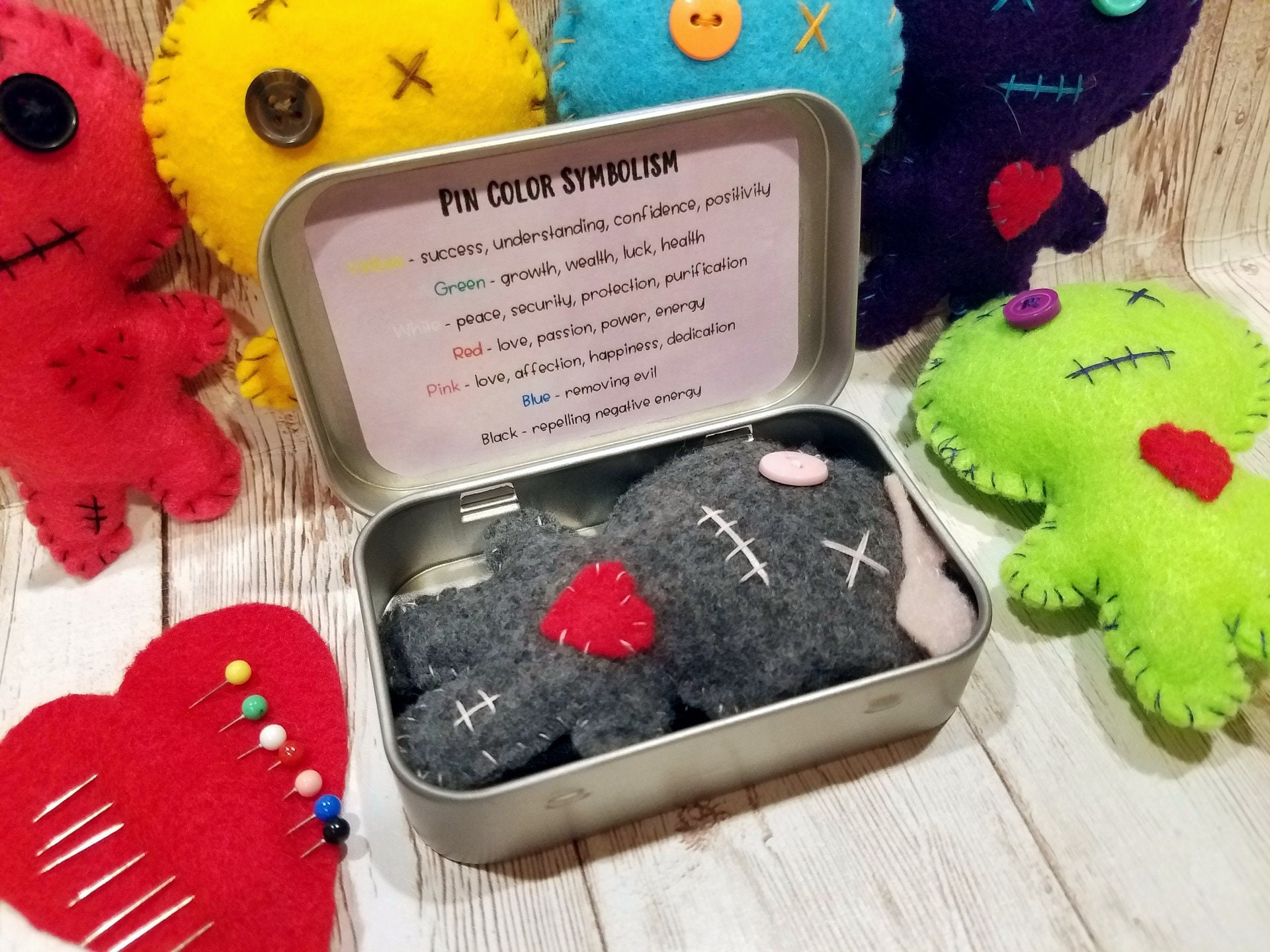 Mini voodoo-poppen, zorgenpop, voodoo-pop in blik met spelden,  voodoo-popset, gelukspop, wraakpop, verdomde pop, ontspannend cadeau - Etsy  België, image size:1920x1440