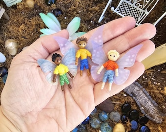 Tiny Boy Fairy Doll, handgemaakte Fairy Doll, Micro Boy Fairy Doll, Mini Fairy, Fairy Decor, Fairy Gift, Cadeau voor meisjes of jongens