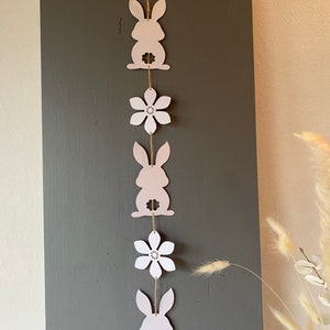 Ghirlanda decorativa da appendere per Pasqua primaverile