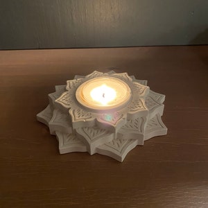 Candlestick for tealights cast from Raysin - lotus flower