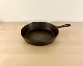 Vintage Griswold 7 Cast Iron Skillet with Grooved Handle, 9 1 2 inch Skillet, Restored and Seasoned Cast Iron
