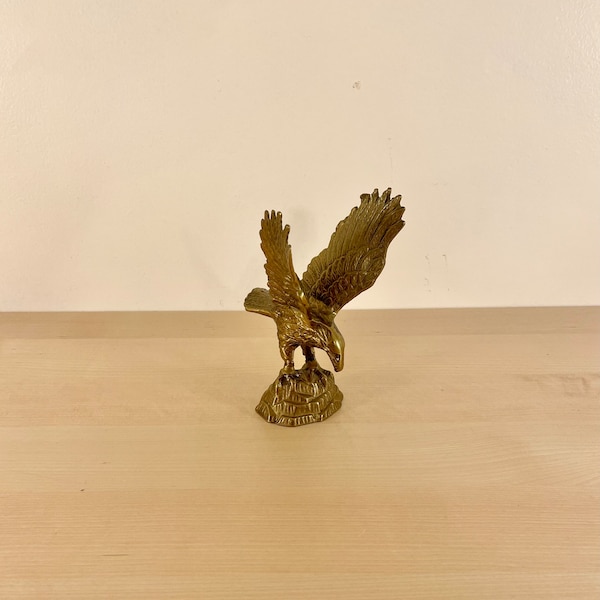 Vintage Brass Eagle Figure, Small Eagle Desk Statue, Paperweight, Decor