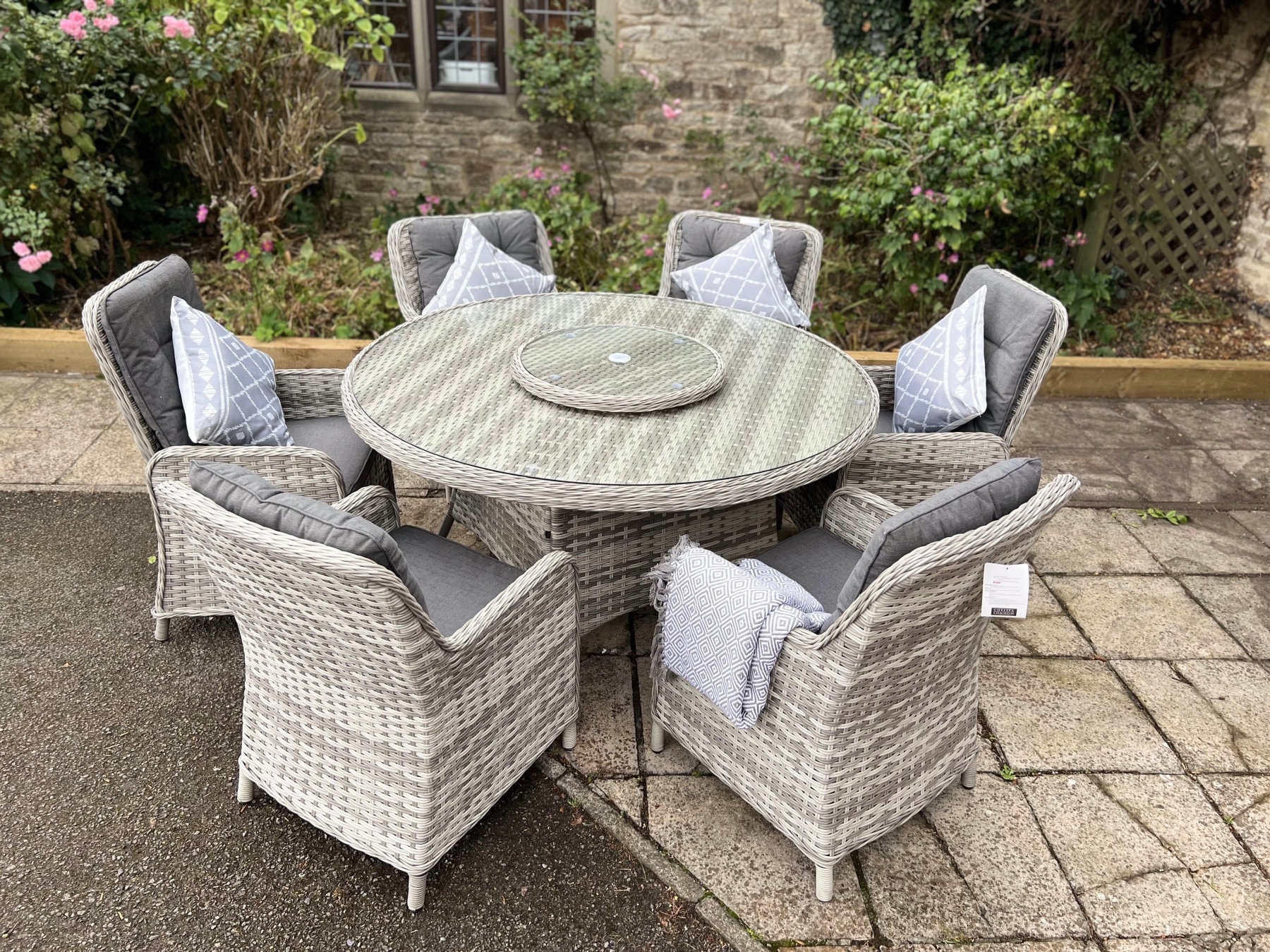 round wicker garden table and chairs