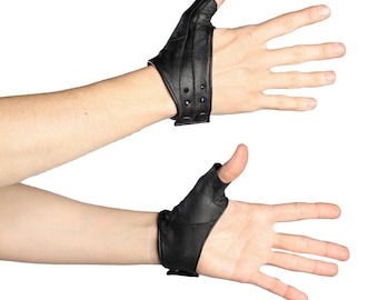 LEATHER GRIP GLOVES - Black Leather Cropped Fingerless Gloves, Fashion Gloves, Fire Safe Gloves, Cropped Gloves, Cosplay Gloves, Goth Gloves
