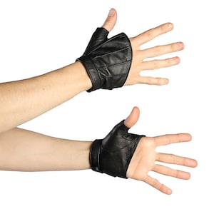 Black LEATHER CROP GLOVE - Black Soft Leather Fingerless Gloves With Snap Closure, Leather Driving Gloves, Festival Gloves, Cosplay Gloves