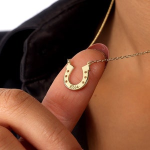 Personalized Horseshoe Necklace,Dainty Horseshoe Name Necklace,18K Gold Horseshoe Necklace,Lucky Horseshoe Necklace,Christmas Gift,