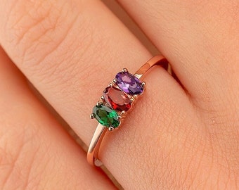 Dainty Birthstone Ring, Dainty Multi Stone Custom Ring, Chunky Personalized Birthstone Mom Ring, Sister’s Birthday Gift, Christmas Gift