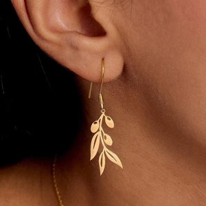 Dainty Olive Branch Earrings, 925k Sterling Silver Leaf Earrings, Olive Branch Earrings, Gold Leaf Branch Earrings,Christmas Gift