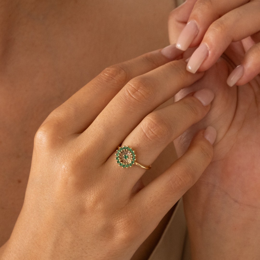 Anillo de flor de esmeralda, joyería de flores, anillo con piedra