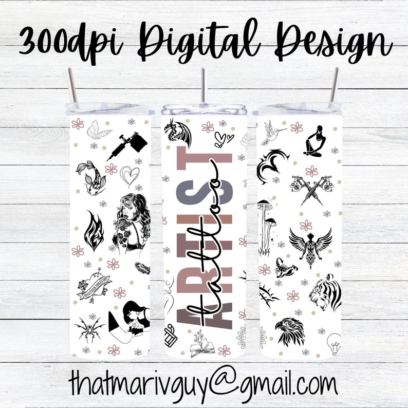 Puede incluir: Tres dise&ntilde;os de vasos blancos con ilustraciones negras y grises con tem&aacute;tica de tatuajes. Los dise&ntilde;os incluyen un colibr&iacute;, un escorpi&oacute;n, un tigre, un drag&oacute;n, un coraz&oacute;n, una pluma, una flor, un hongo, un p&aacute;jaro, una m&aacute;quina de tatuar y las palabras "Artist Tattoo".