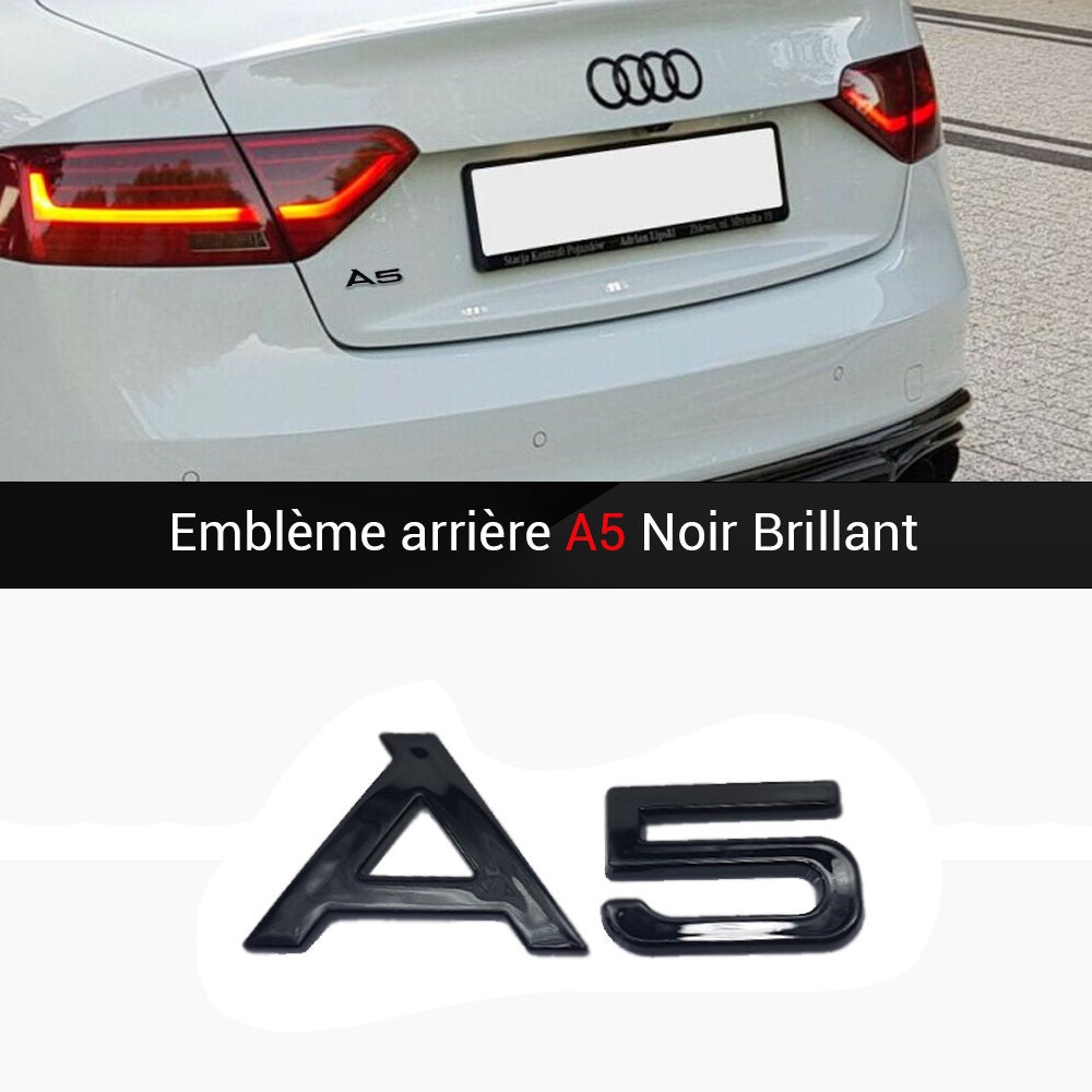 Emblème Audi S1 arrière noir brillant