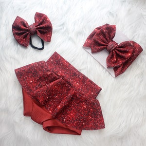 Red No Glitter Skirted Bummies, Holiday Sparkle Bummie, Red Faux Glitter Baby Bow, First Birthday, Holiday Photo Shoot