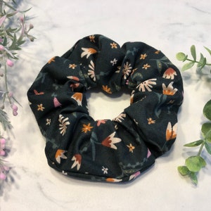 Chouchou fait main en coton à fleurs vert foncé
