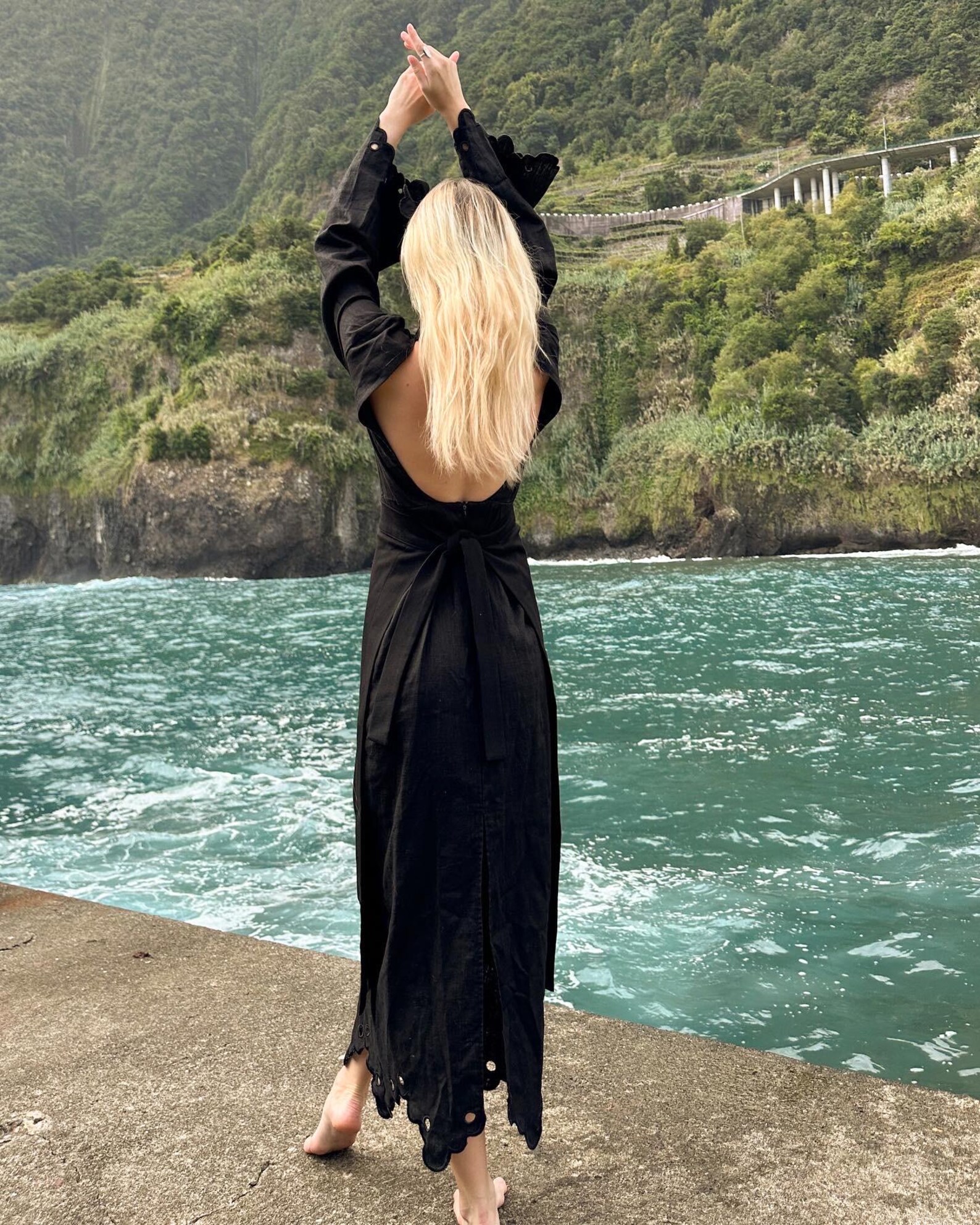 Open-Back Linen Dress in Black