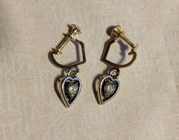 Adorable Vintage (1950's) clip on Dangling Hearts… - image 1