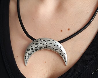 Crescent Moon Pendant, Moon Pendant, Witchy Pendant, Bohemian Necklace Pendant, Spiritual Pendant, Choker Pendant, Half Moon Pendant, PB26