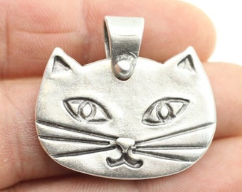 Cute Cat Face Pendant, Gift for cat lovers, Cat necklace findings, DIY jewelry, Silver animal pendant, Kitty necklace, PB161