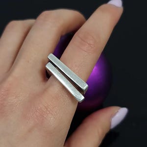 Unieke uniseks ring, zilveren brutalistische dubbele ring, speciale designring, kerstcadeau, modernistische ring, abstracte statementring, geschenken RB233