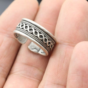Silver Celtic Ring, Unisex Open Band Ring, Coiled Braid Ring, Hellenistic Dainty Ring, Striped Celtic Ring, Couple Ring, Christmas Gift,