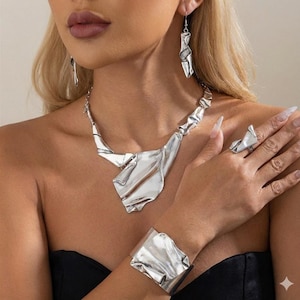 Brutalist Antik Silber Ohrringe, Designer Ohrringe, faltige Ohrringe, Silber Lange Ohrringe, Ausgefallene Ohrringe, Einzigartiger Schmuck, EB182