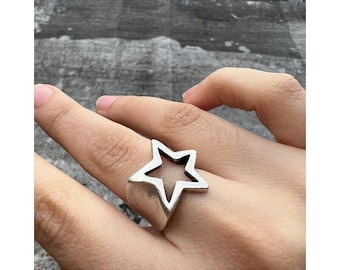 Gold Stern Ring, fallender Stern Ring, Gold Bandring, dicker Stern Ring, himmlischen Ring Gold, Weihnachtsgeschenk, vergoldetes Messing, Mütter Gıfts