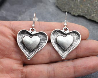 Silber Herz Ohrringe, Tropfen Ohrringe, Ausgefallene Ohrringe, Zierliche Ohrringe, Boho Ohrringe, Ornament Ohrringe, Keltische Ohrhänger, Weihnachtsgeschenk, EB176