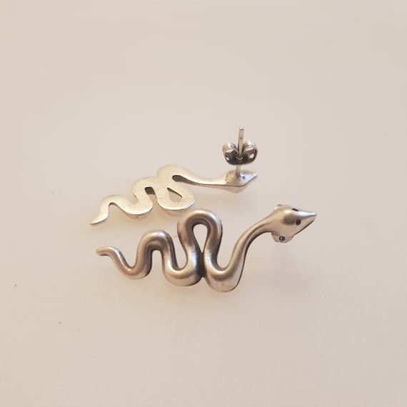 Orecchino a serpente in argento, orecchino Medusa, gioielli a serpente, gioielli a serpente unisex, orecchini hippie, orecchini boho, regalo per lei, orecchino ZMB668 - Italia