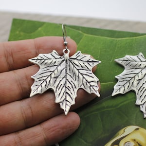Ahornblatt Ohrringe, Große Blatt Ohrringe, Silber Blatt Ohrringe, Blatt Schmuck, Statement Ohrringe, Boho Blatt Ohrringe, Creolen, EB1005