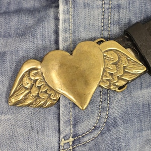 Heart With Wings Belt Buckle, Wings Belt Pin, Silver Heart Belt Buckle, Love Theme Belt Buckle, Heart Belt Accessory, Love Accessory,GSB206a