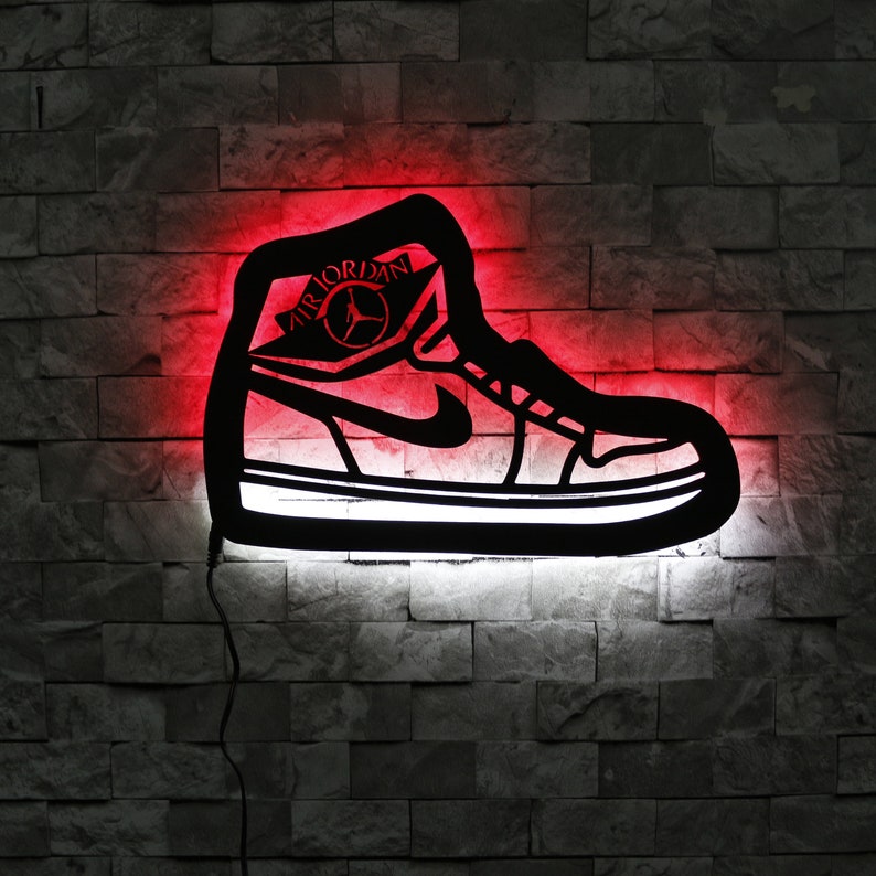 michael jordan sign with nike